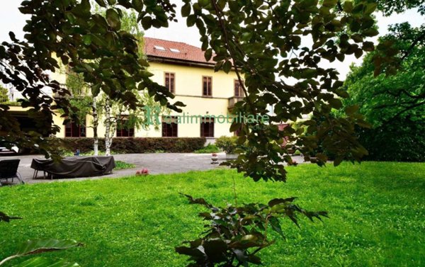 casa indipendente in vendita a Monza in zona Centro Storico