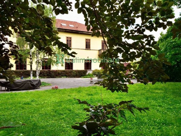 casa indipendente in vendita a Monza in zona Centro Storico