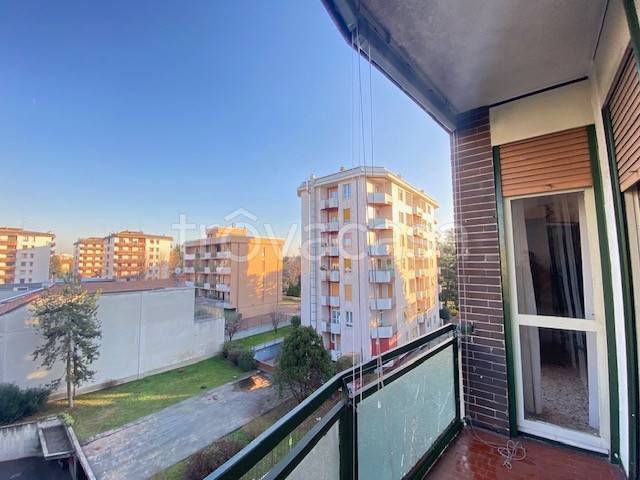 appartamento in vendita a Monza in zona Centro Storico