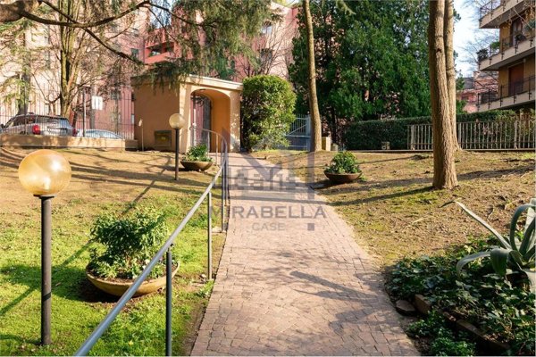 appartamento in vendita a Monza in zona Ospedale San Gerardo