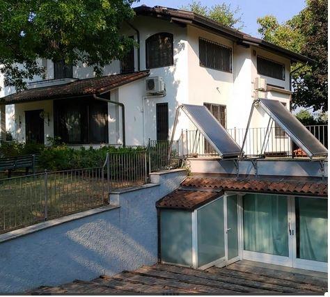 casa indipendente in vendita a Monza