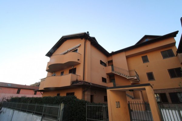 appartamento in vendita a Monza in zona Centro Storico