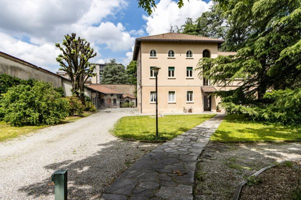 casa indipendente in vendita a Monza