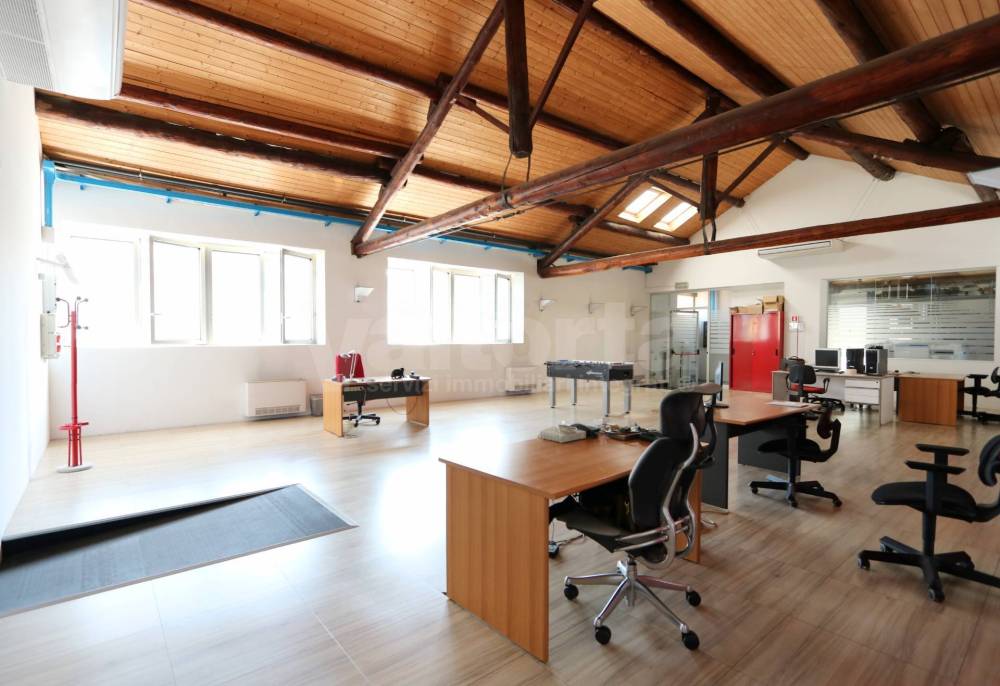 ufficio in vendita a Monza
