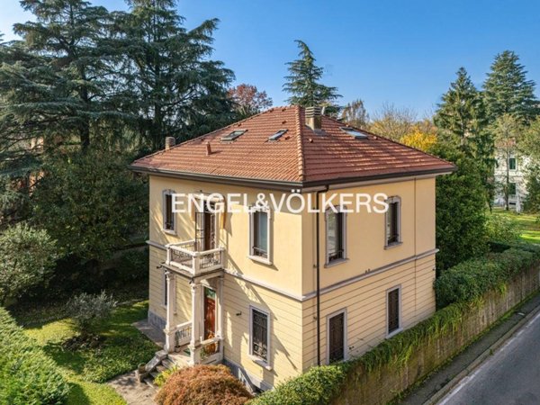 casa indipendente in vendita a Monza in zona Centro Storico