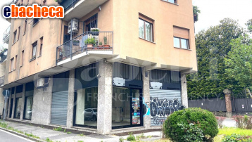 negozio in vendita a Monza in zona Centro Storico
