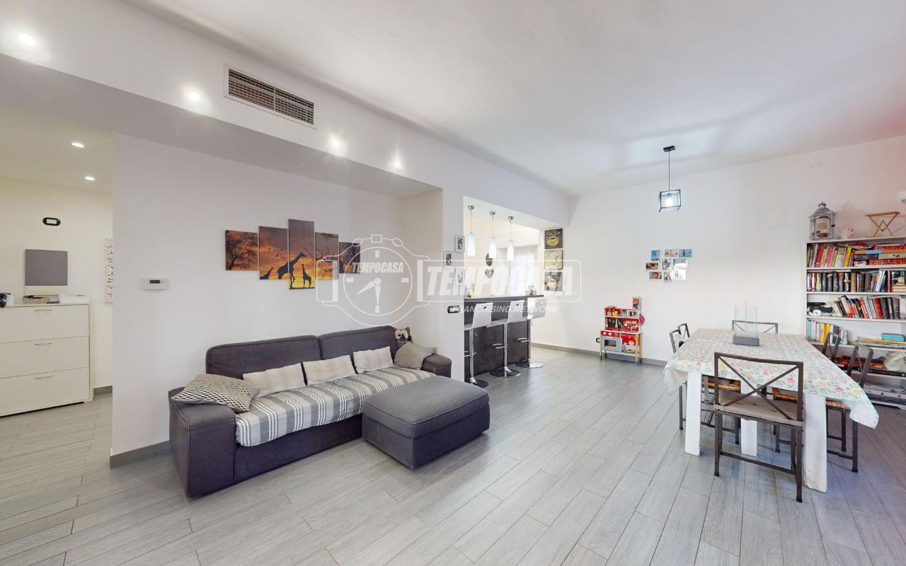 casa indipendente in vendita a Monza
