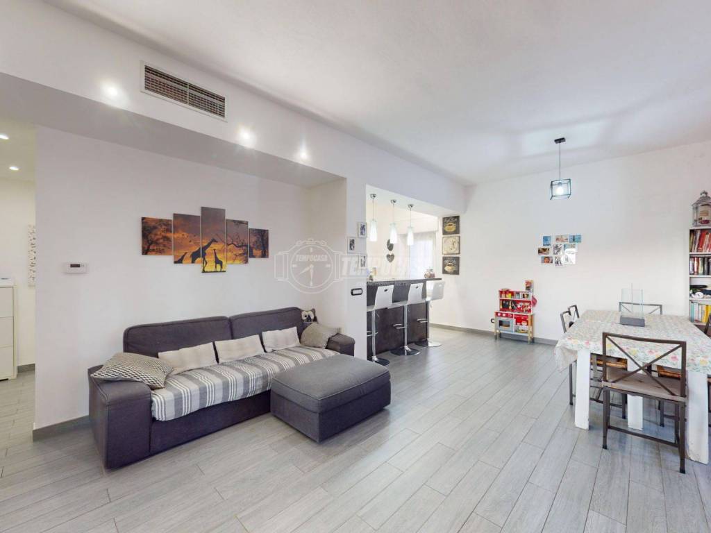 casa indipendente in vendita a Monza