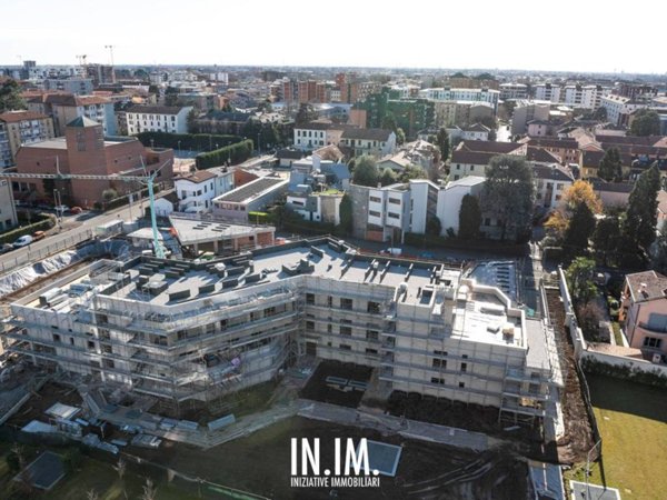 intera palazzina in vendita a Monza