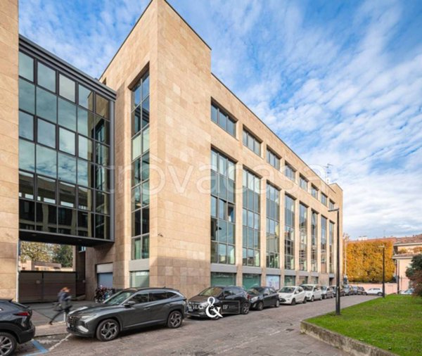 ufficio in vendita a Monza in zona Centro Storico