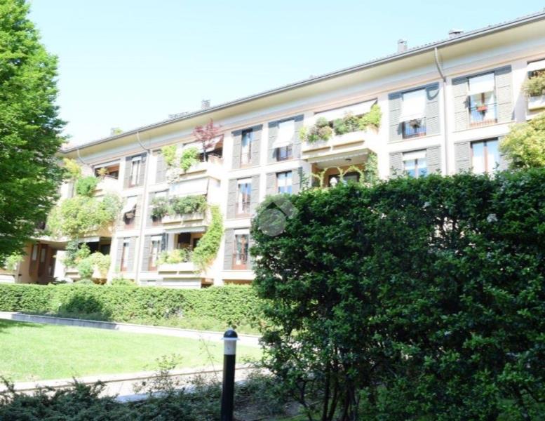 appartamento in vendita a Monza in zona Centro Storico