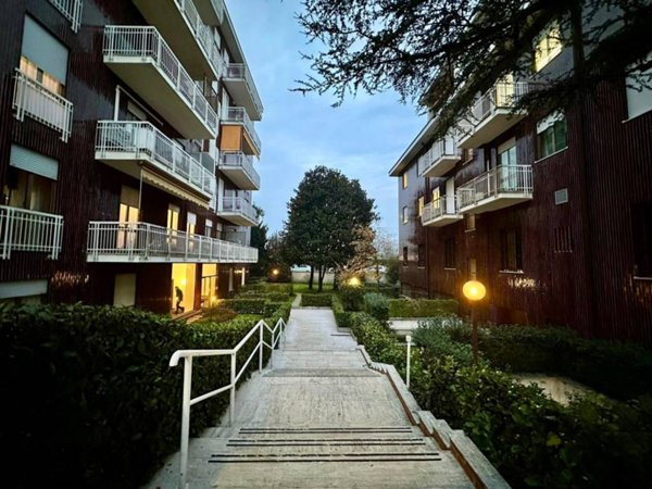 ufficio in vendita a Monza in zona Centro Storico