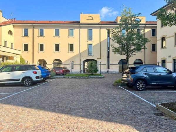 ufficio in vendita a Monza