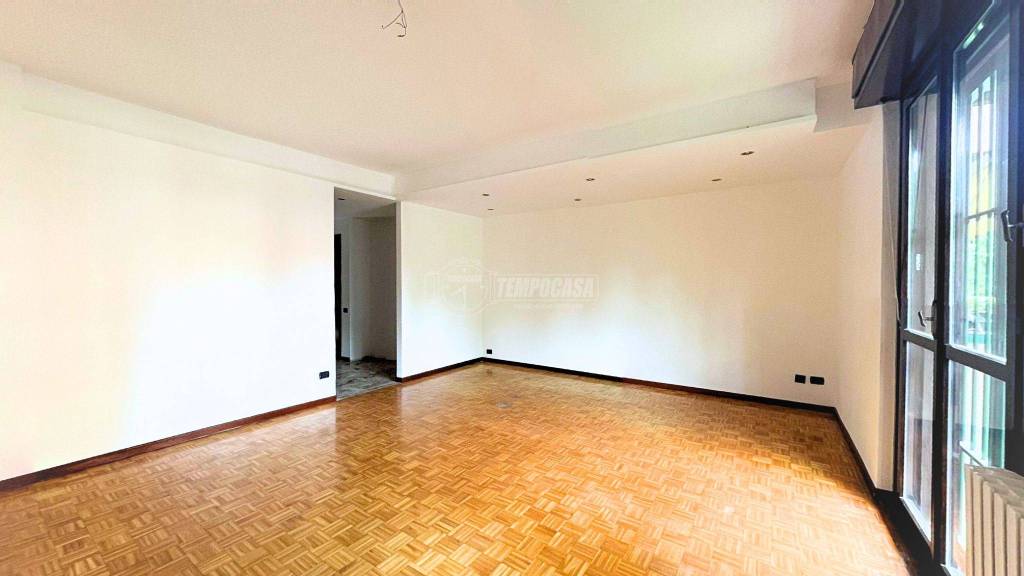 appartamento in vendita a Monza in zona Ospedale San Gerardo