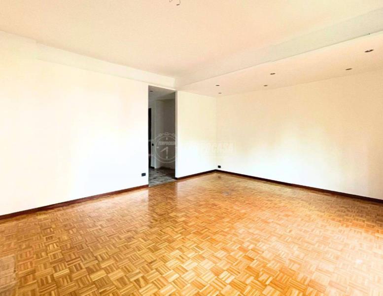 appartamento in vendita a Monza in zona Ospedale San Gerardo