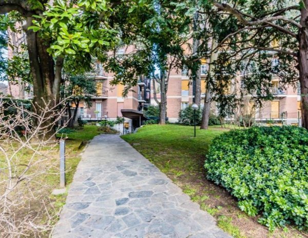 appartamento in vendita a Monza in zona Centro Storico
