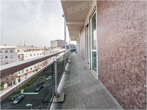 appartamento in vendita a Monza in zona Centro Storico