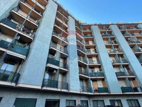 locale commerciale in vendita a Monza in zona Ospedale San Gerardo