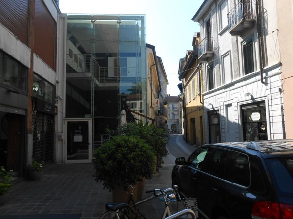 negozio in vendita a Monza