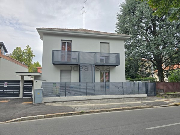 appartamento in vendita a Monza in zona Ospedale San Gerardo
