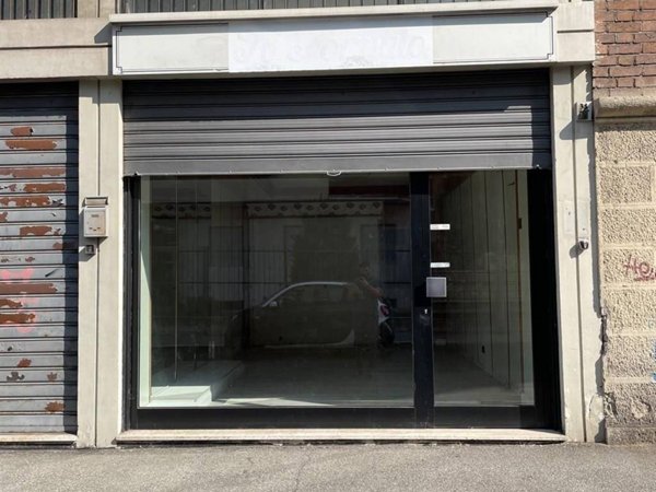 negozio in vendita a Monza