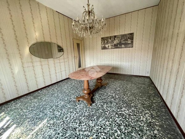 casa indipendente in vendita a Monza