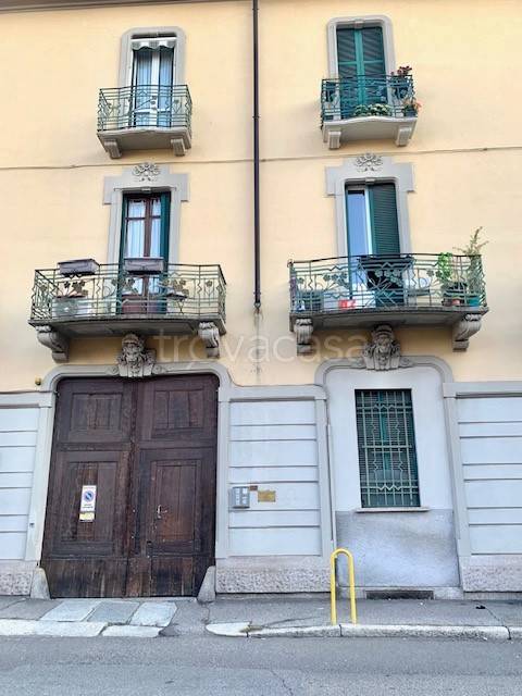appartamento in vendita a Monza in zona Centro Storico
