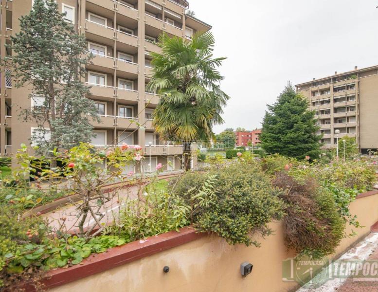 appartamento in vendita a Monza in zona Centro Storico