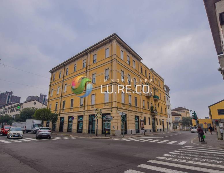appartamento in vendita a Monza in zona Centro Storico