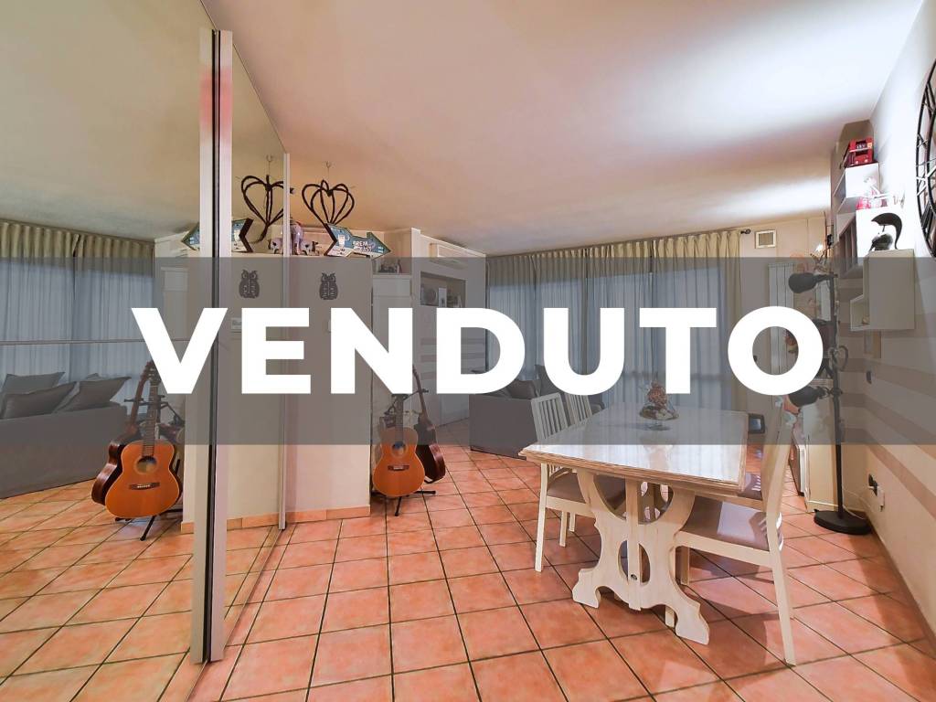 appartamento in vendita a Monza in zona Ospedale San Gerardo