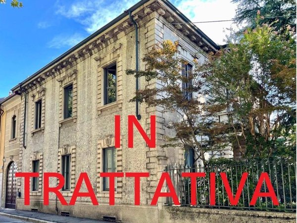 appartamento in vendita a Monza in zona Centro Storico