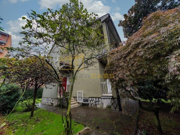 casa indipendente in vendita a Monza