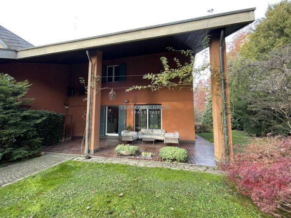 casa indipendente in vendita a Monza