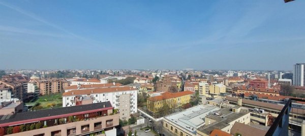appartamento in vendita a Monza in zona Centro Storico