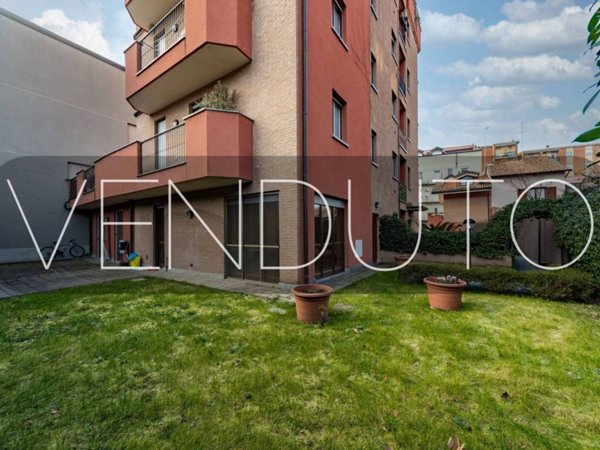 appartamento in vendita a Monza in zona Centro Storico