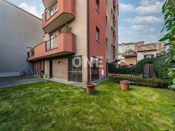 appartamento in vendita a Monza in zona Centro Storico