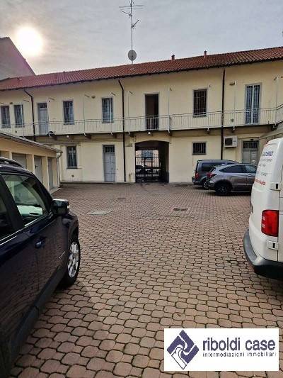 appartamento in vendita a Monza in zona Centro Storico