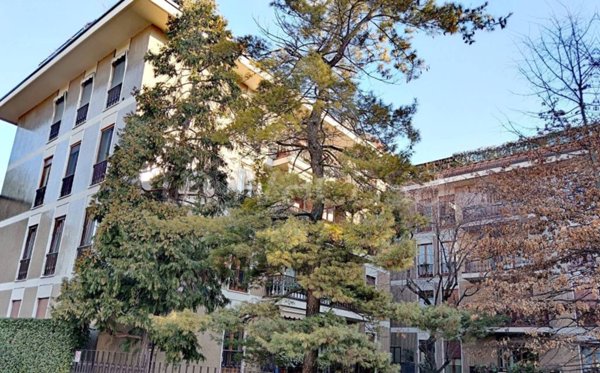 appartamento in vendita a Monza in zona Centro Storico