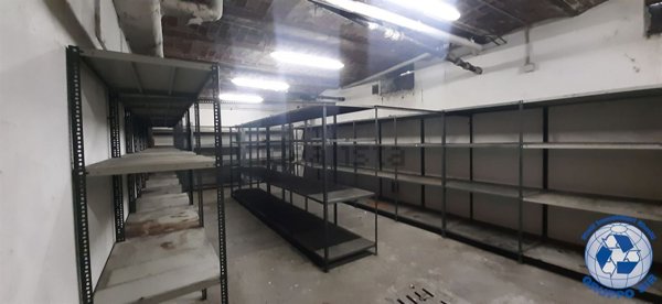 locale di sgombero in vendita a Monza