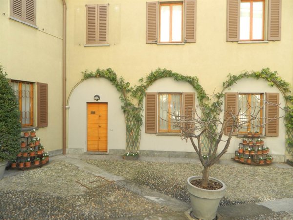 ufficio in vendita a Monza in zona Centro Storico