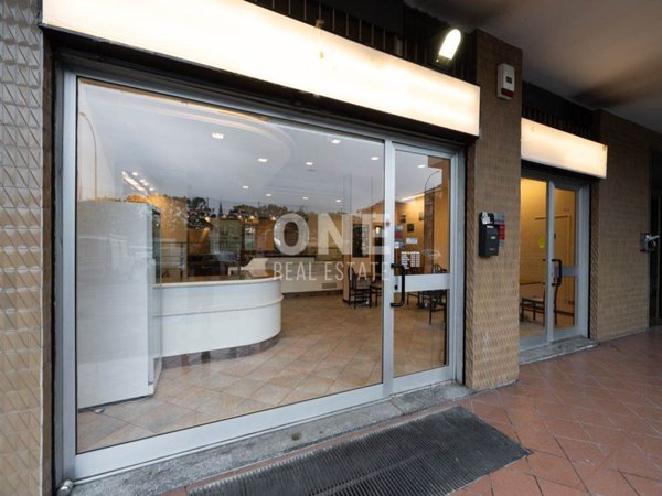 negozio in vendita a Monza in zona Centro Storico