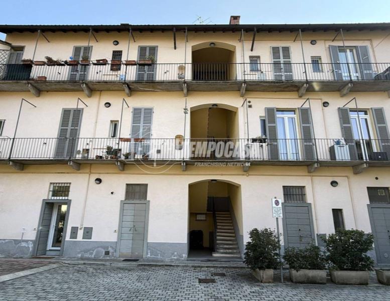 appartamento in vendita a Monza in zona Centro Storico