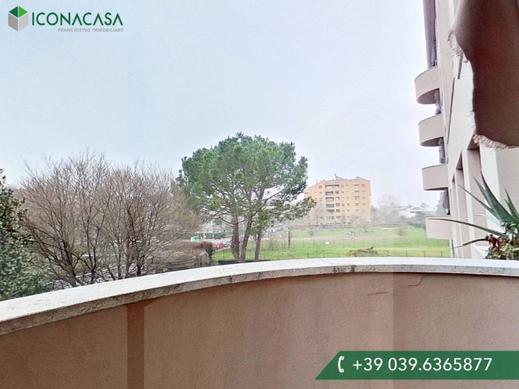appartamento in vendita a Monza in zona Centro Storico
