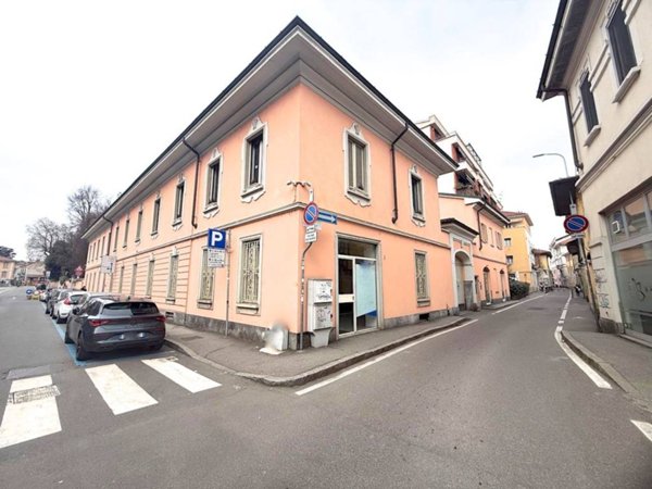 appartamento in vendita a Monza in zona Centro Storico