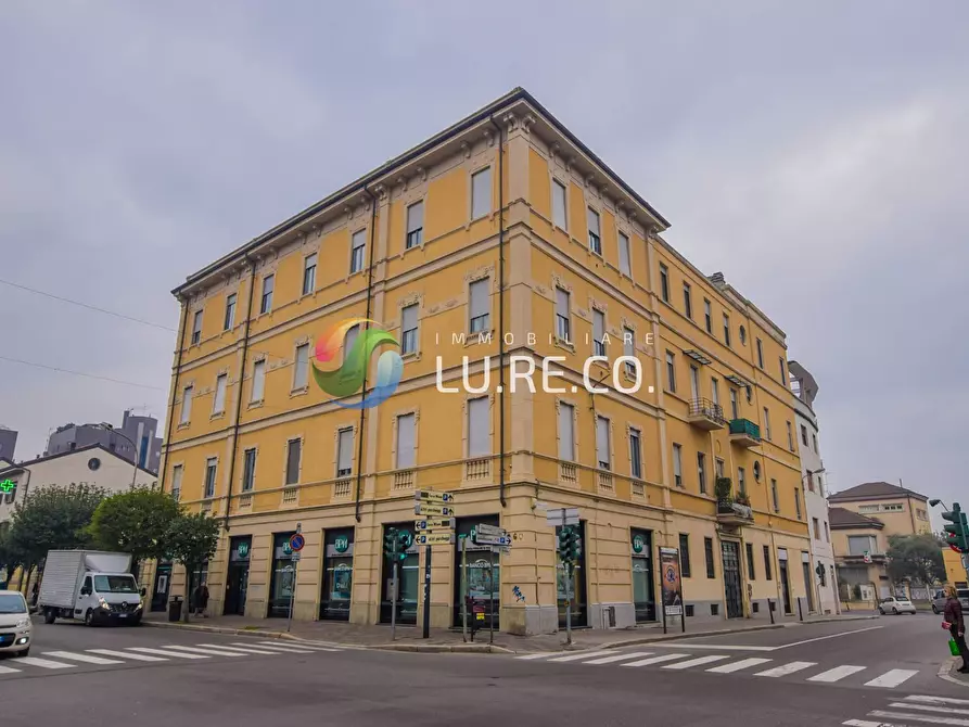 appartamento in vendita a Monza in zona Centro Storico