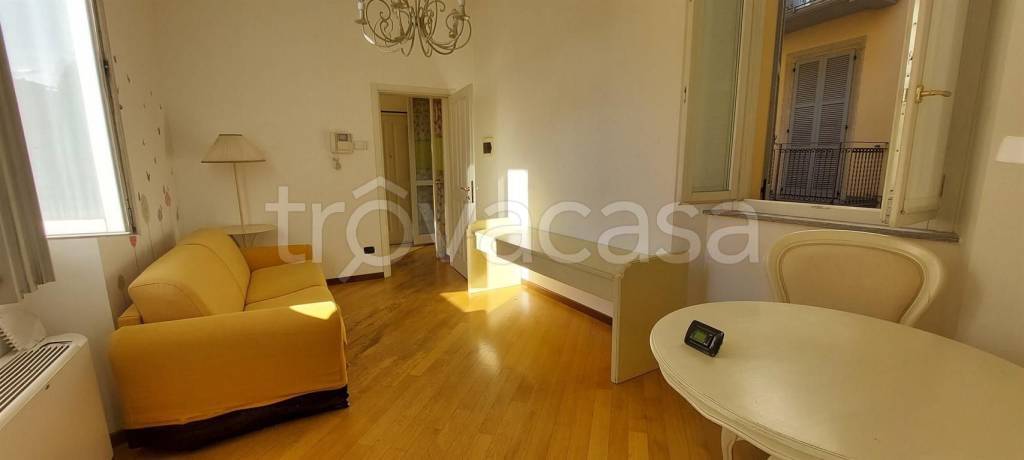 appartamento in vendita a Monza in zona Centro Storico