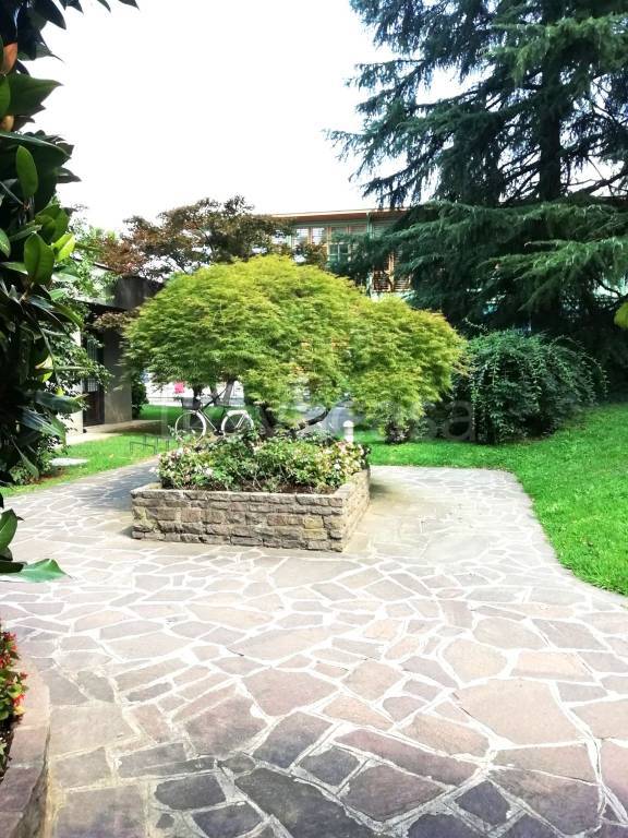 appartamento in vendita a Monza in zona Ospedale San Gerardo