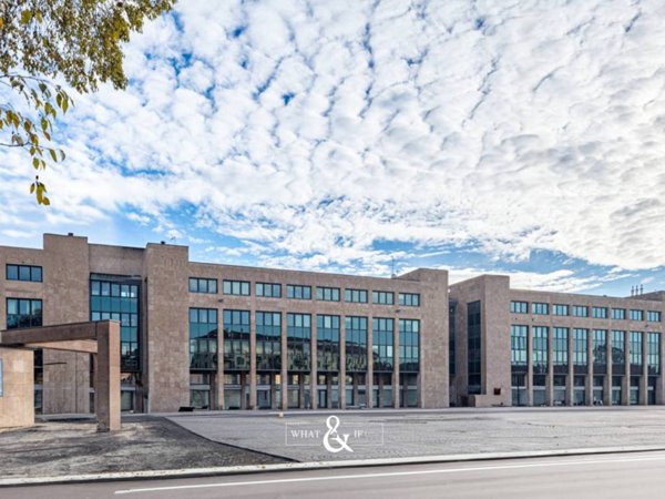 ufficio in vendita a Monza in zona Centro Storico