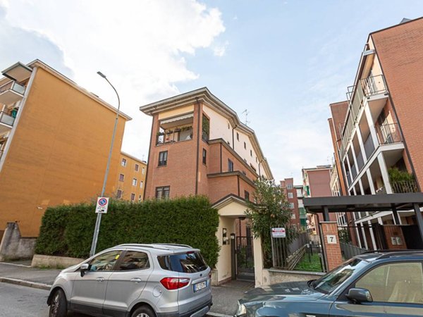 appartamento in vendita a Monza in zona Ospedale San Gerardo