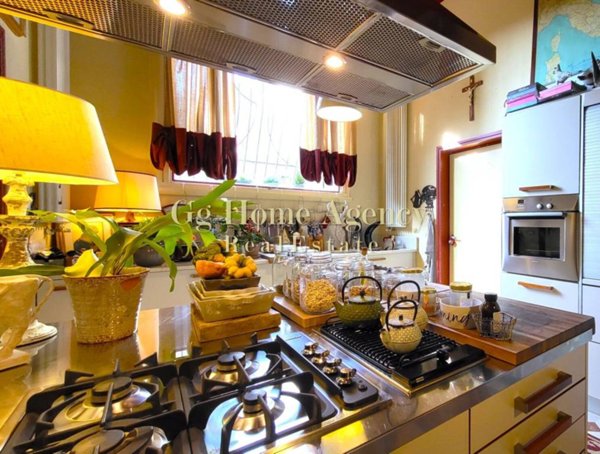 casa indipendente in vendita a Monza